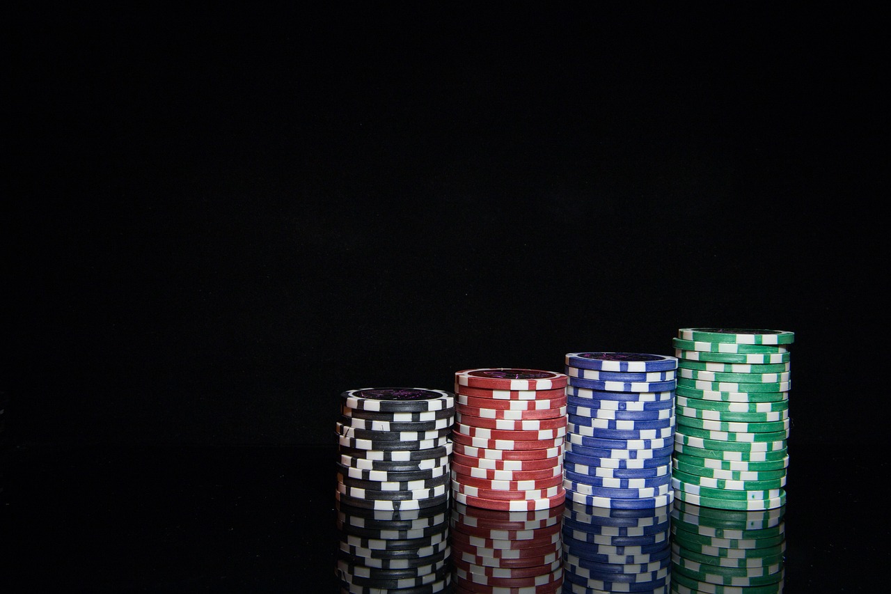 Slot Volatility Explained: Why Big Wins Feel So Rare